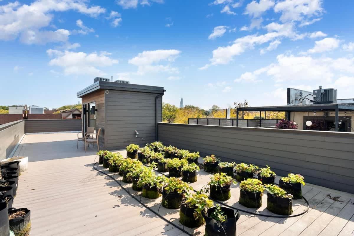 Holiday home Stunning 5br In Heart Of With 2 Rooftops Chicago