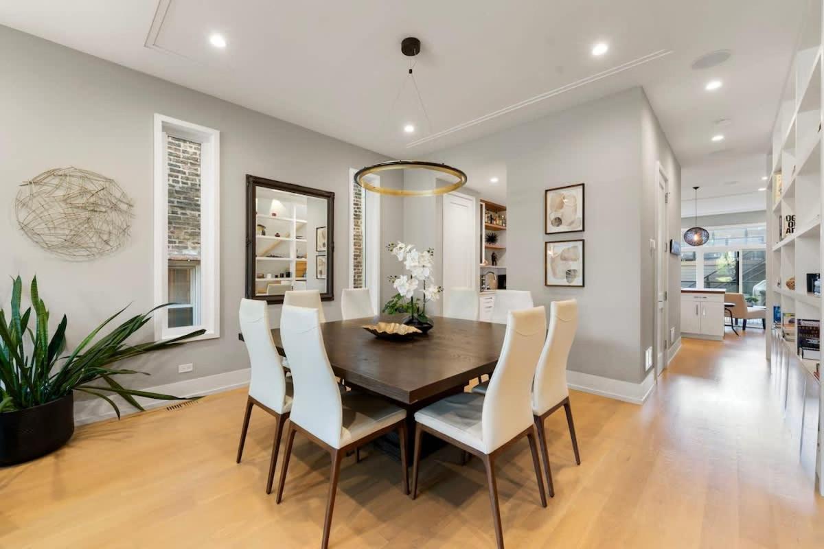 Stunning 5br In Heart Of With 2 Rooftops Chicago