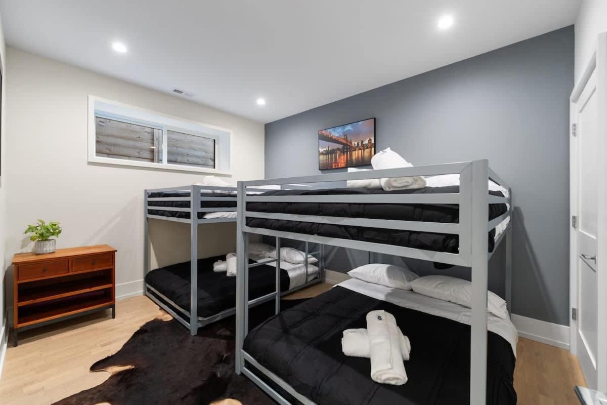 Stunning 5br In Heart Of With 2 Rooftops * Chicago