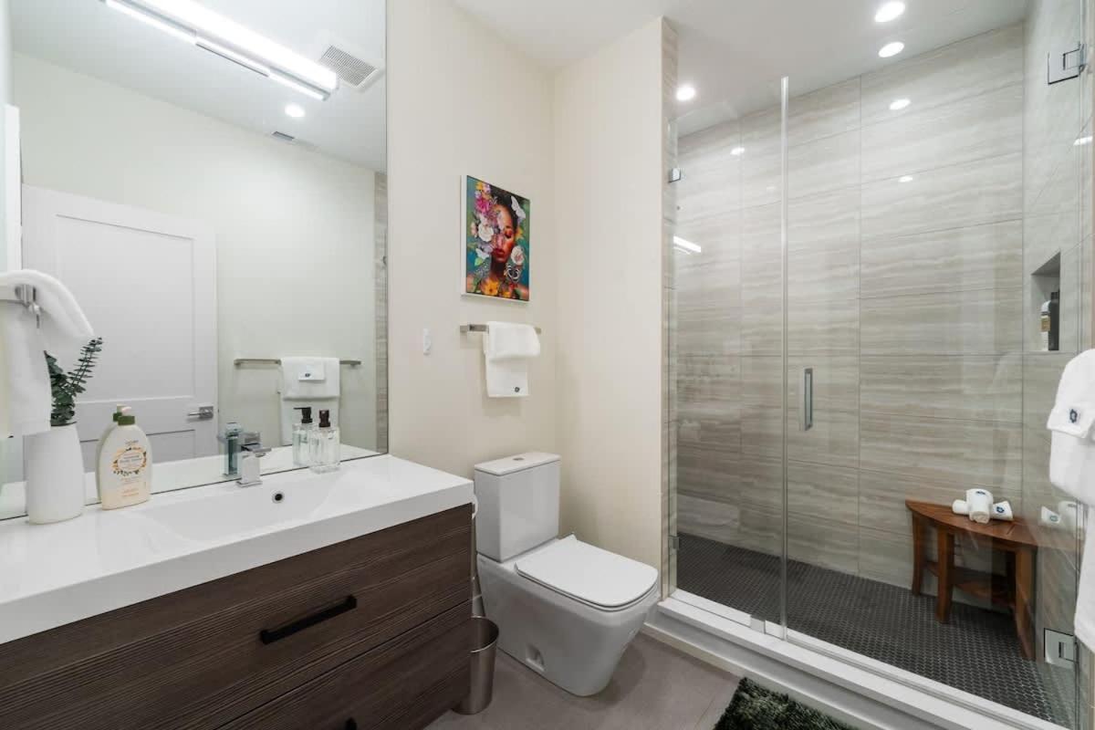 Stunning 5br In Heart Of With 2 Rooftops