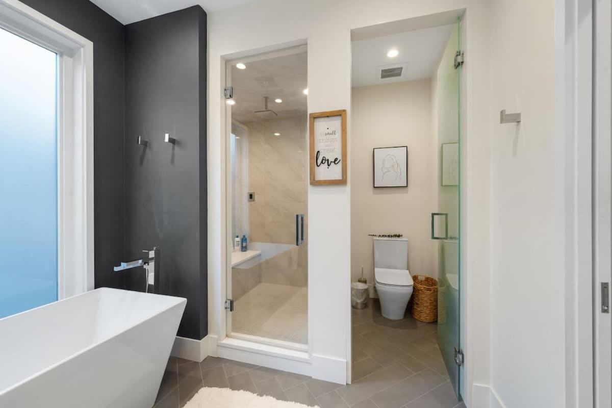 Stunning 5br In Heart Of With 2 Rooftops Chicago