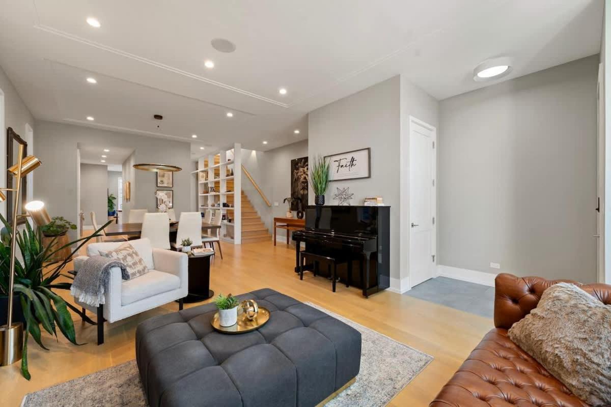 Stunning 5br In Heart Of With 2 Rooftops * Chicago