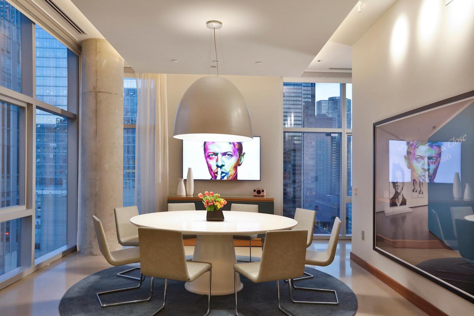 Aloft Mag Mile Hotel