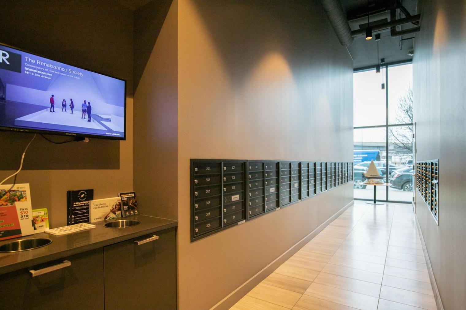 W Loop W Gym Pool In Heart Of Greektown Chi-532 Apartment Chicago