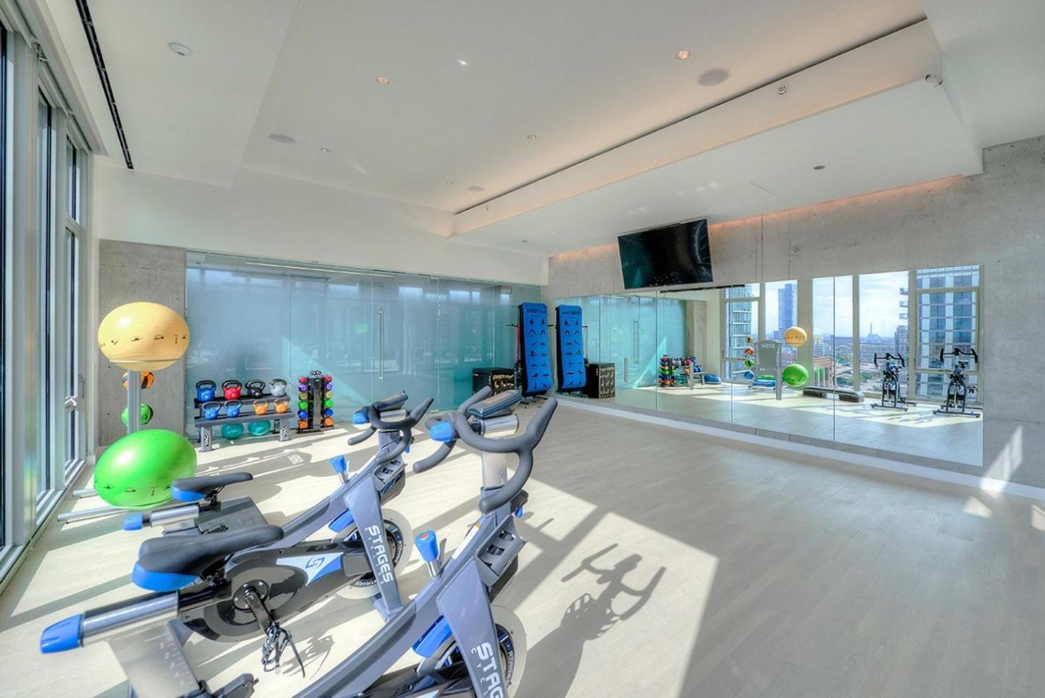 Blueground West Loop Rooftop Pool Gym Chi-1140 Chicago