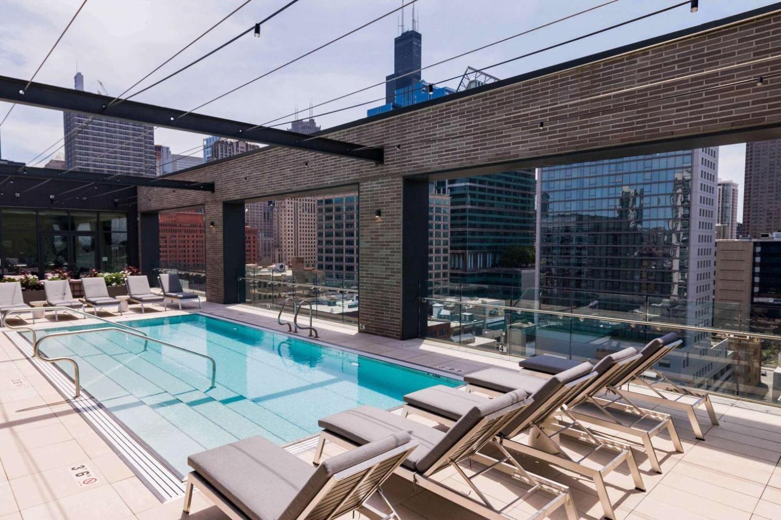 Apartment Blueground West Loop Rooftop Pool Gym Chi-1140 *