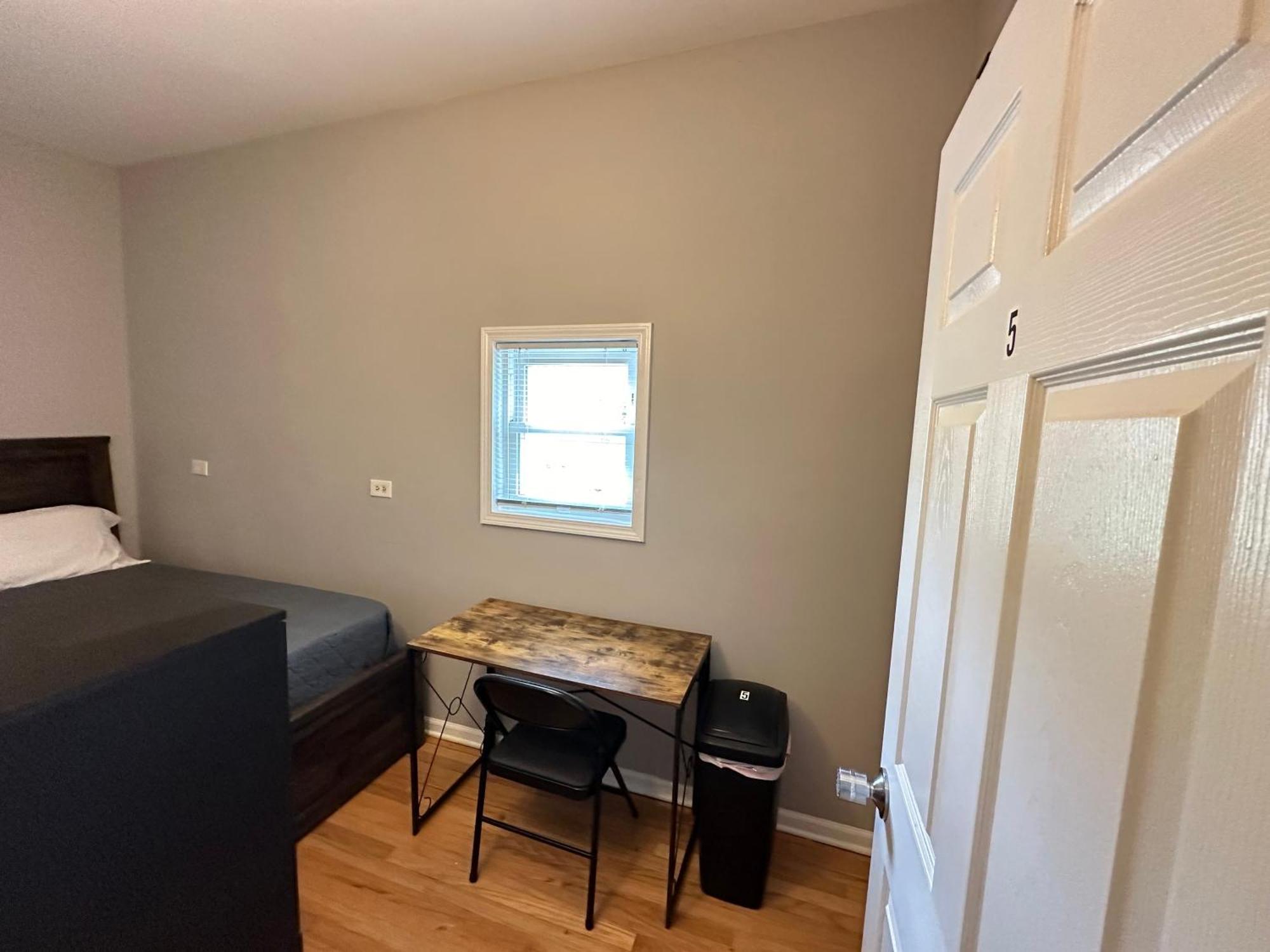 Wonderful Close To Downtown - Free Parking Homestay Chicago