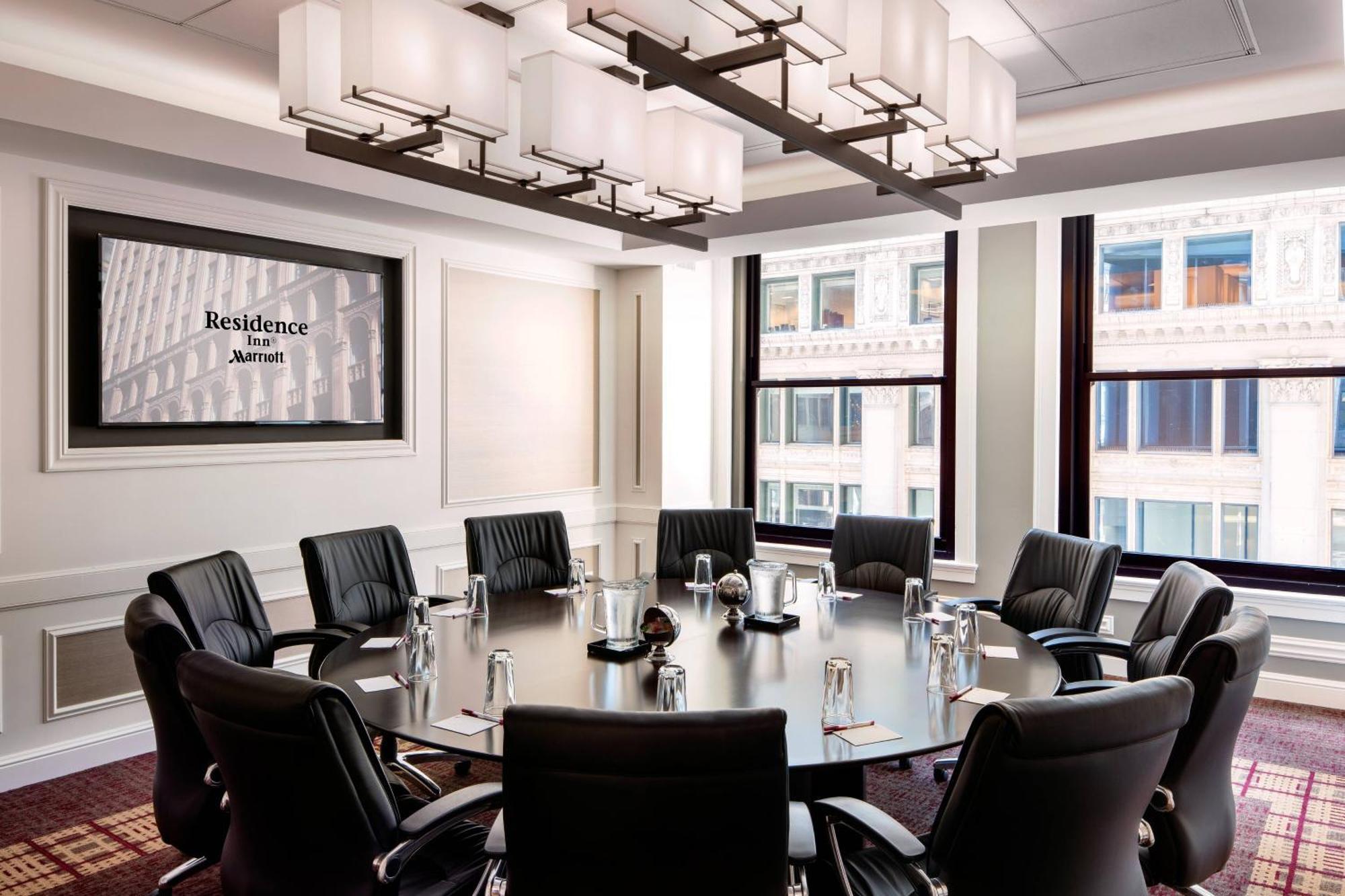 Hotel By Marriott Downtown/loop Chicago