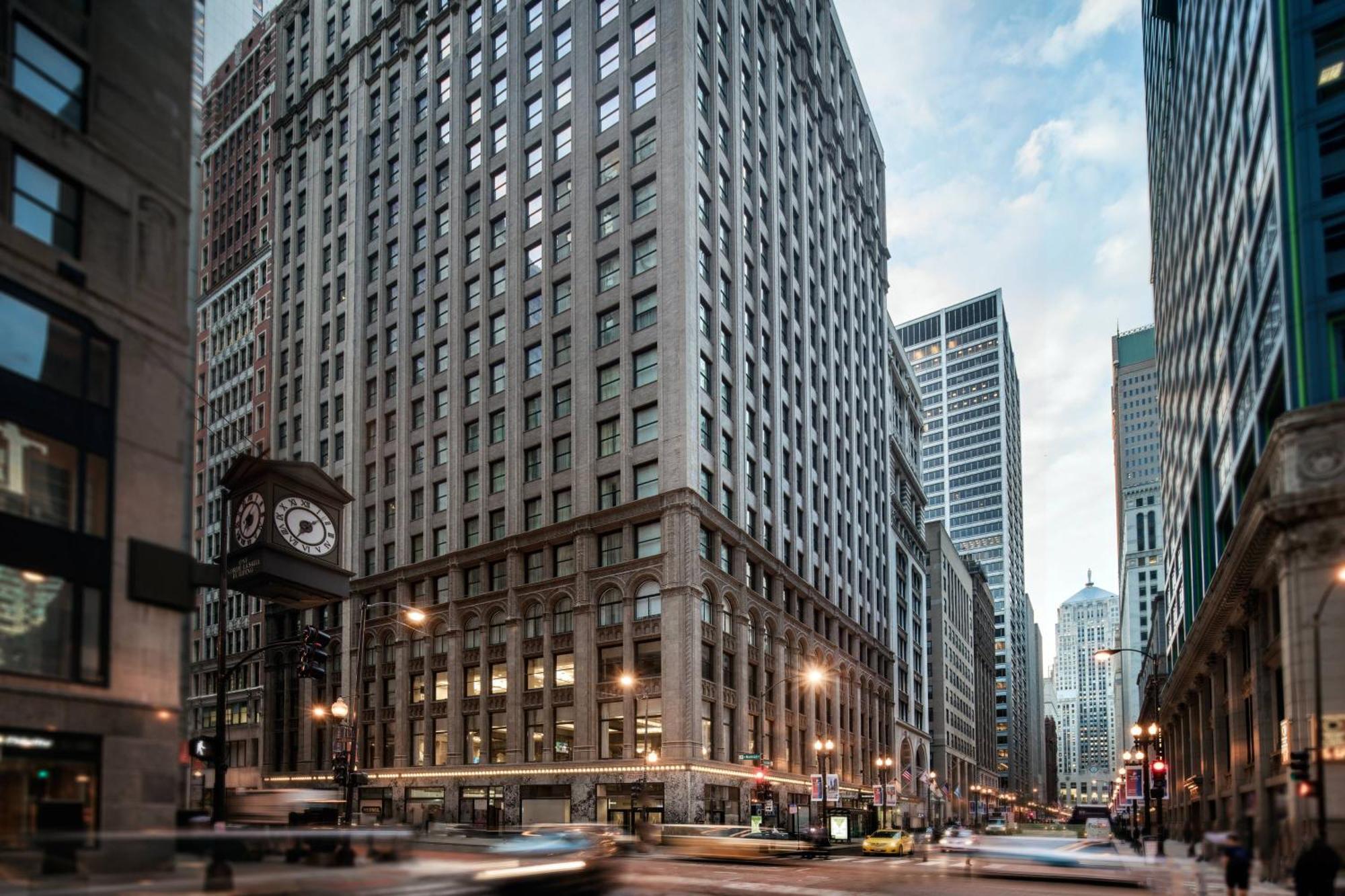 By Marriott Downtown/loop