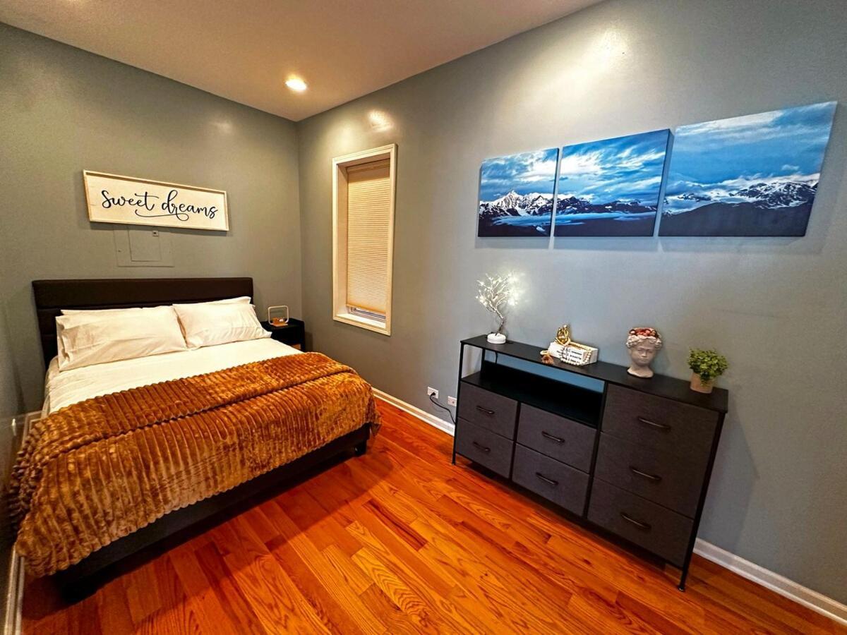 Spacious And Modern 3bd 2ba Home- Garage Parking! Apartment