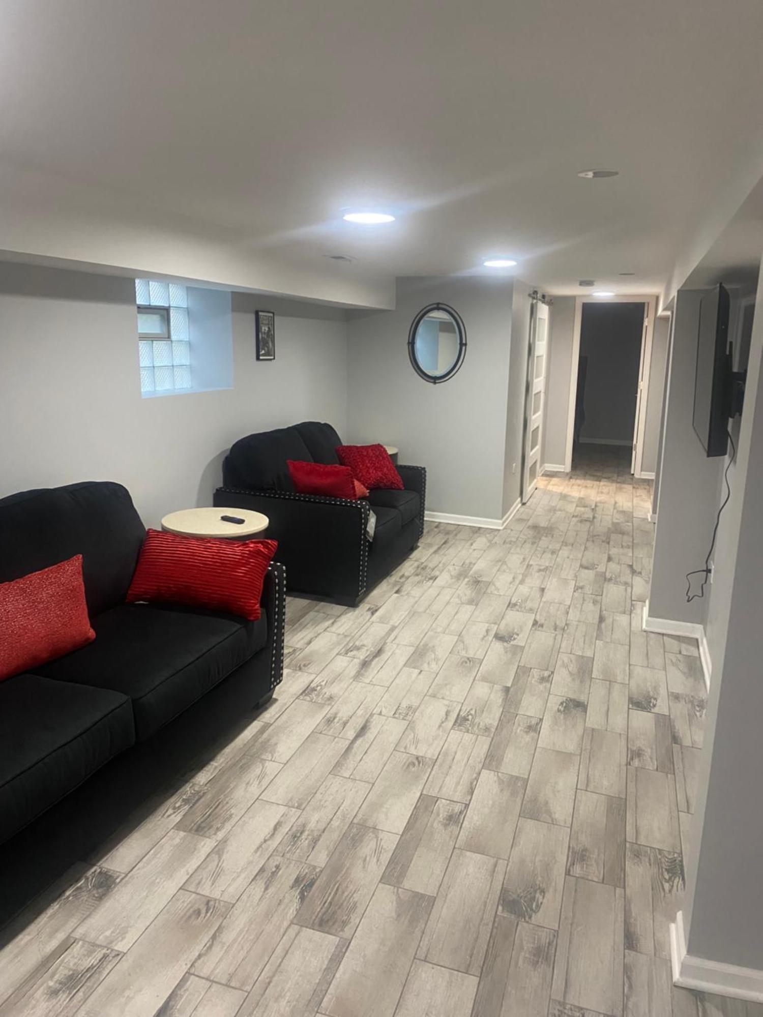 Charming 5 Bedrooms 2 Bathrooms * Chicago