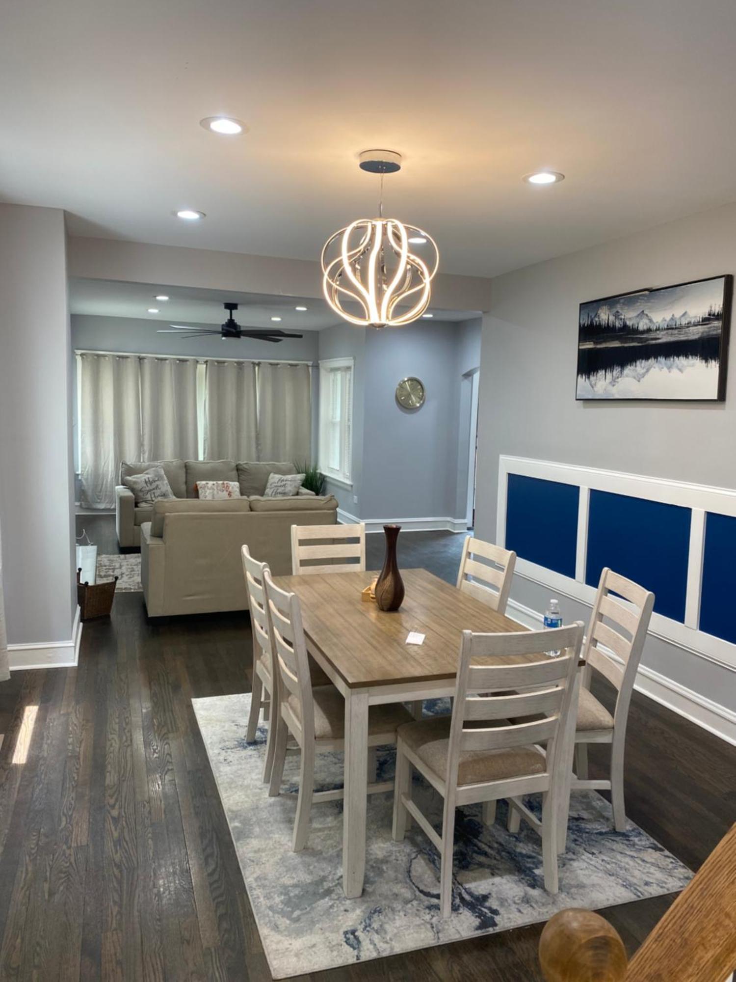 Charming 5 Bedrooms 2 Bathrooms