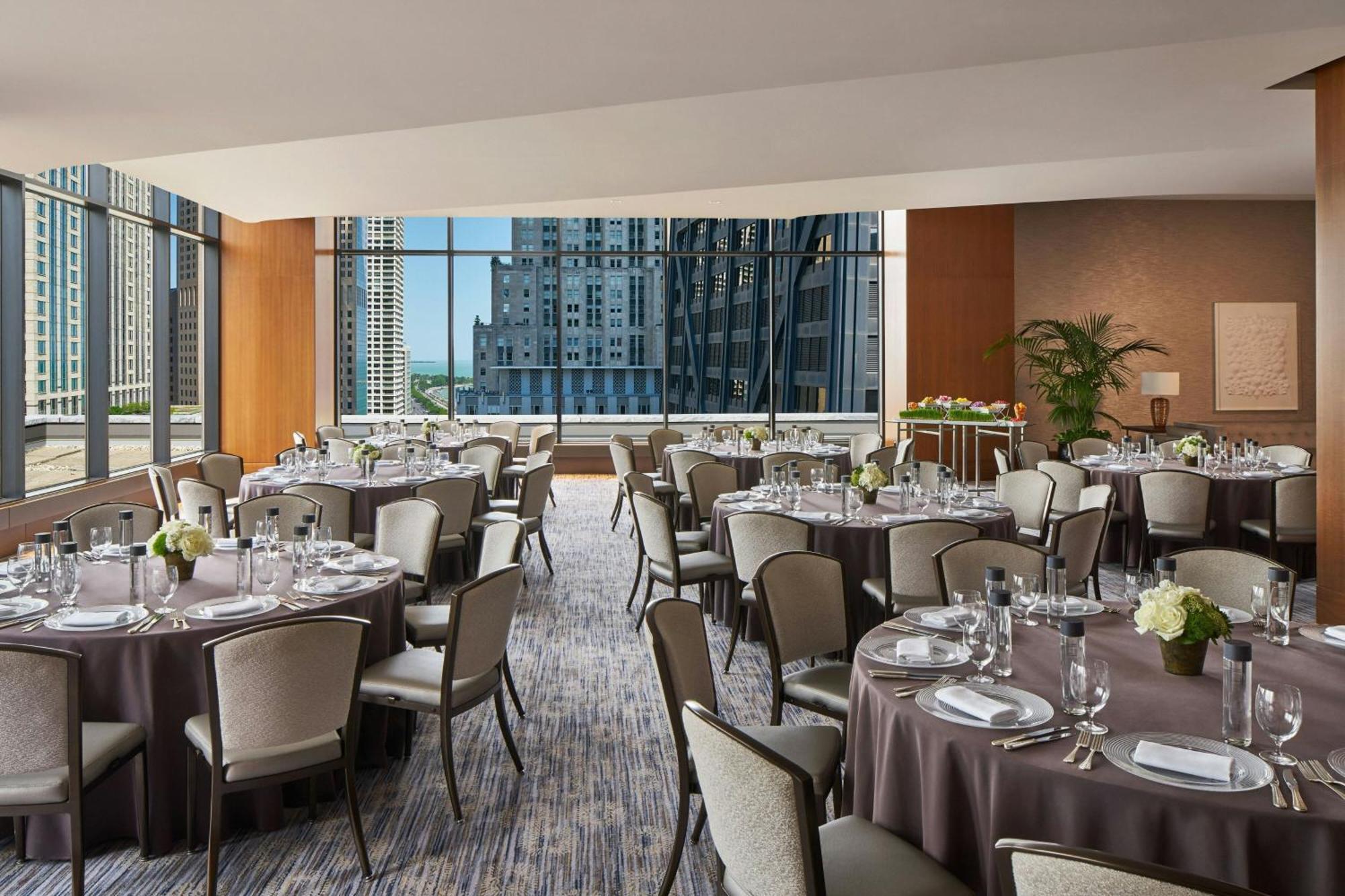 The Ritz-carlton, 5* Chicago