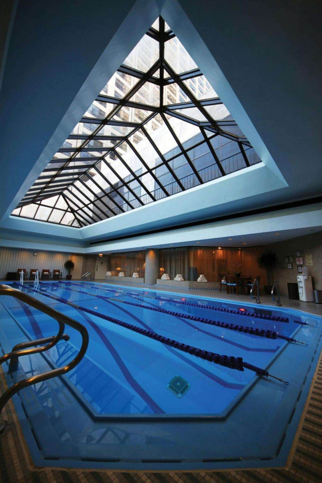 The Ritz-carlton,