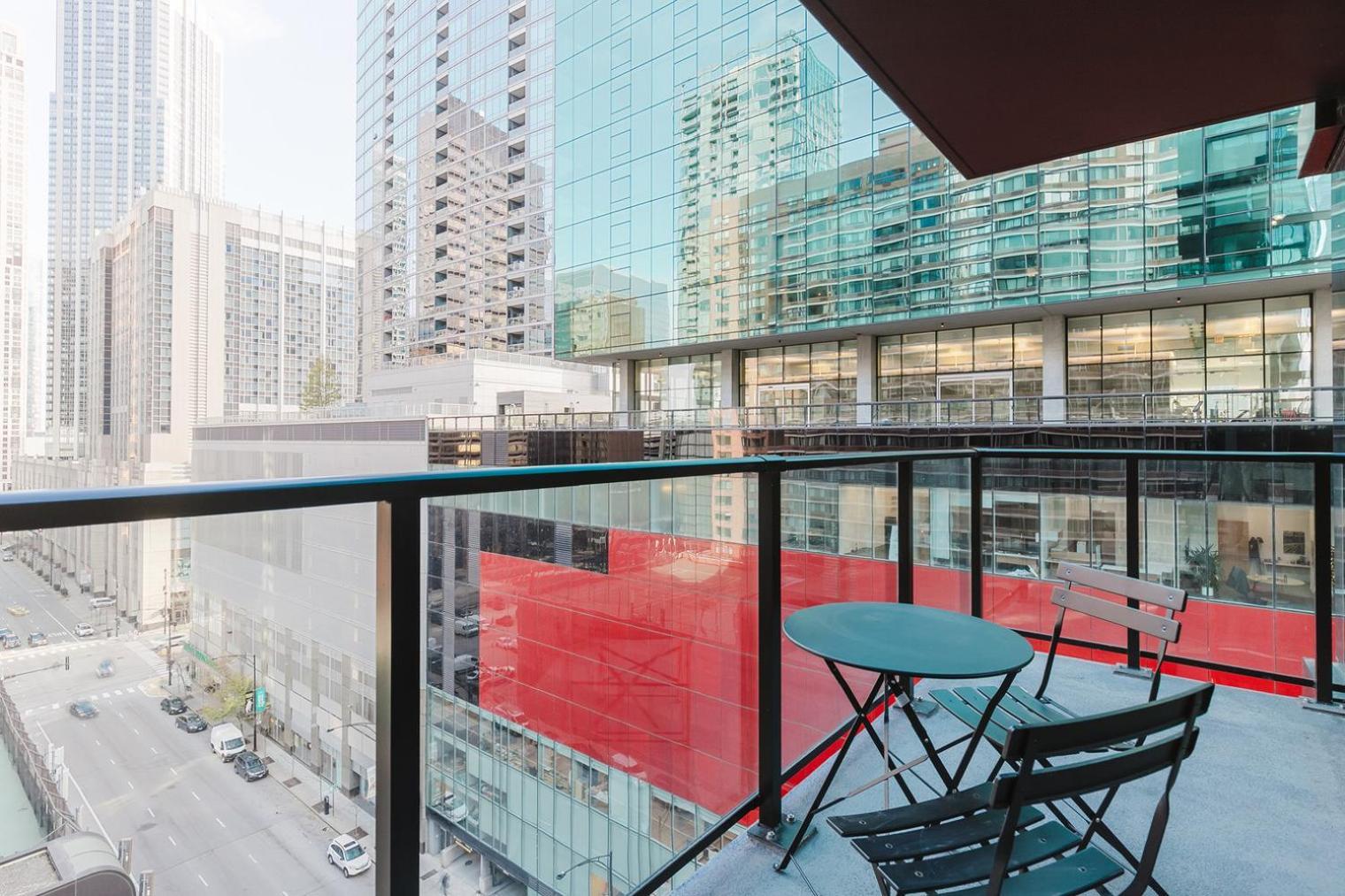 Blueground River North Balcony Pool Nr Pier Chi-1147 Apartment Chicago