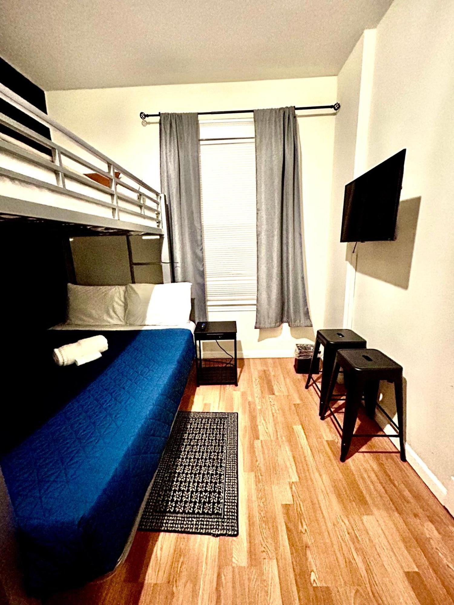 Hostel 424