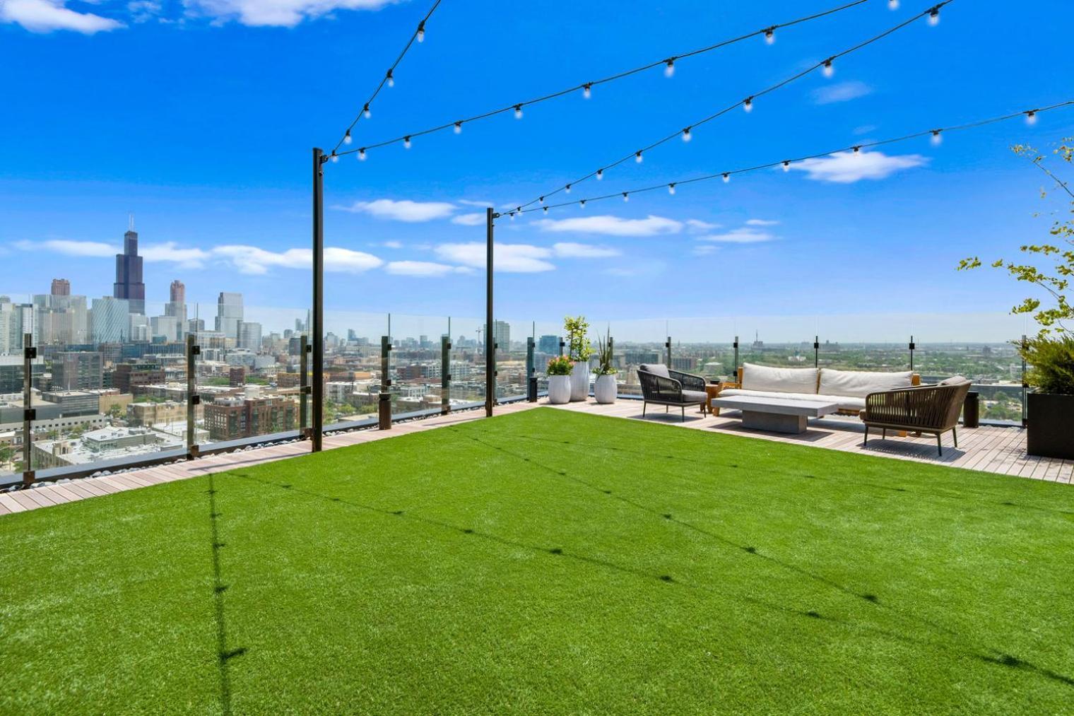 Blueground West Loop Rooftop Pool Gym Chi-1170 Apartment Chicago