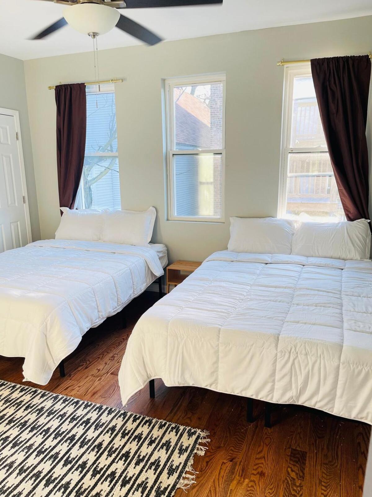 Apartment Spacious & Modern 3 Bedroom L Wi-fi L Free Parking L Hyde Park L