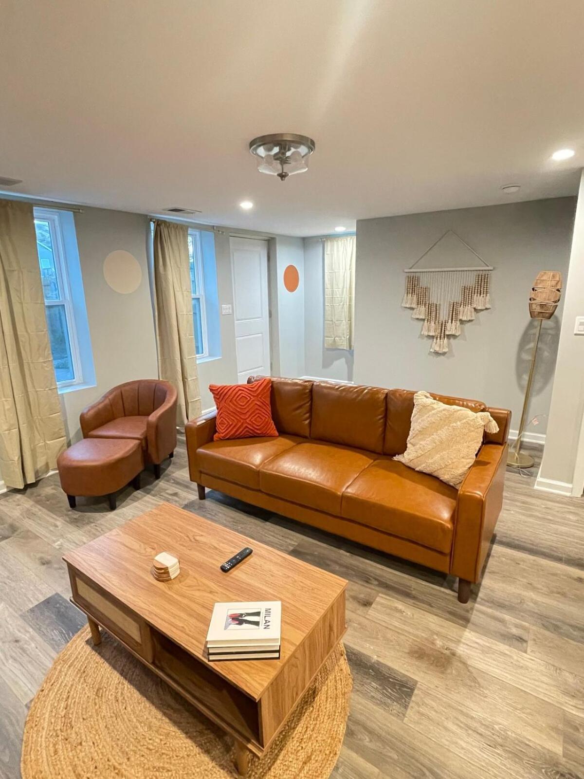 Spacious & Modern 3 Bedroom L Wi-fi L Free Parking L Hyde Park L
