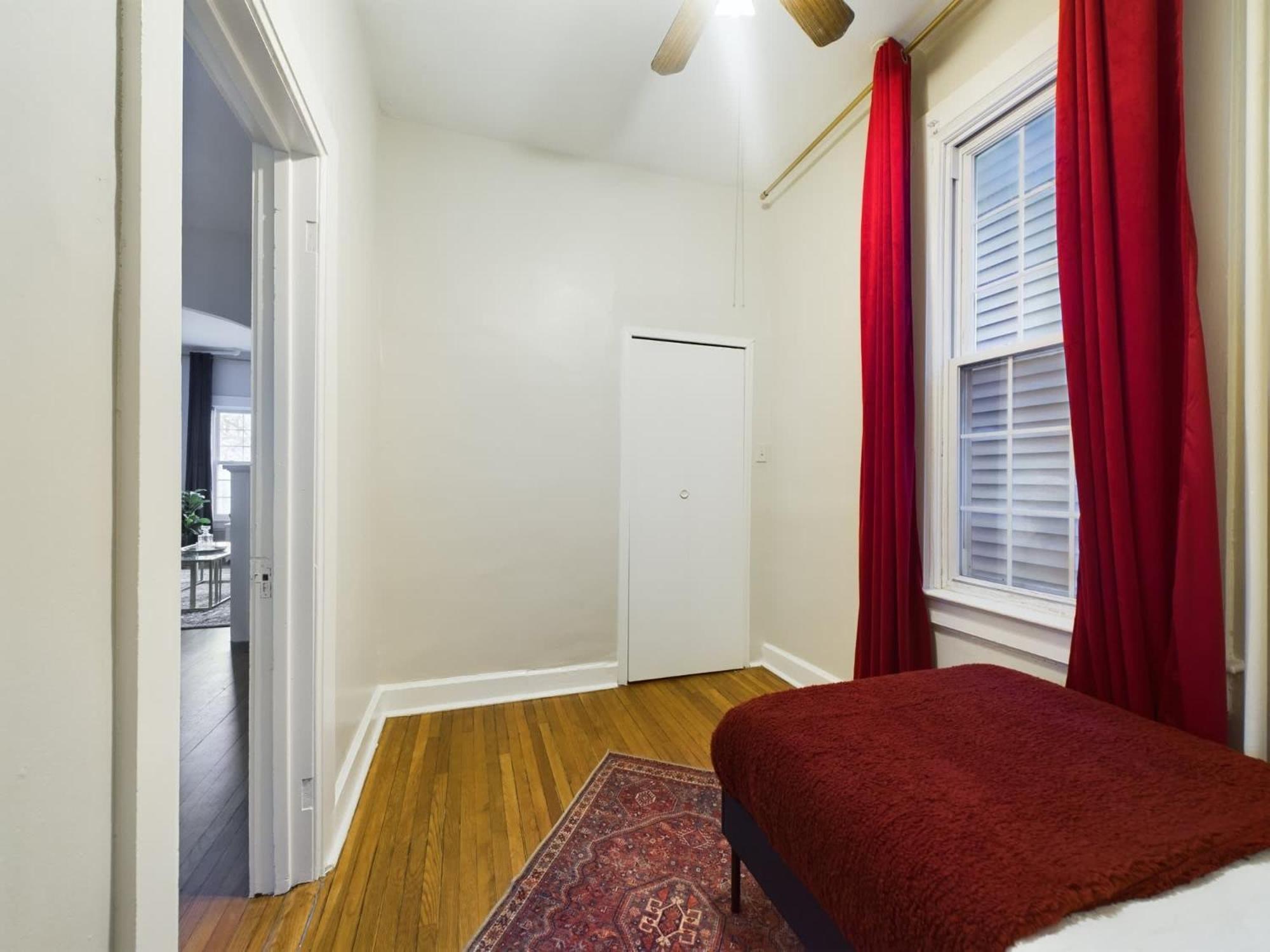 Old Broadway Glamour Apartment *