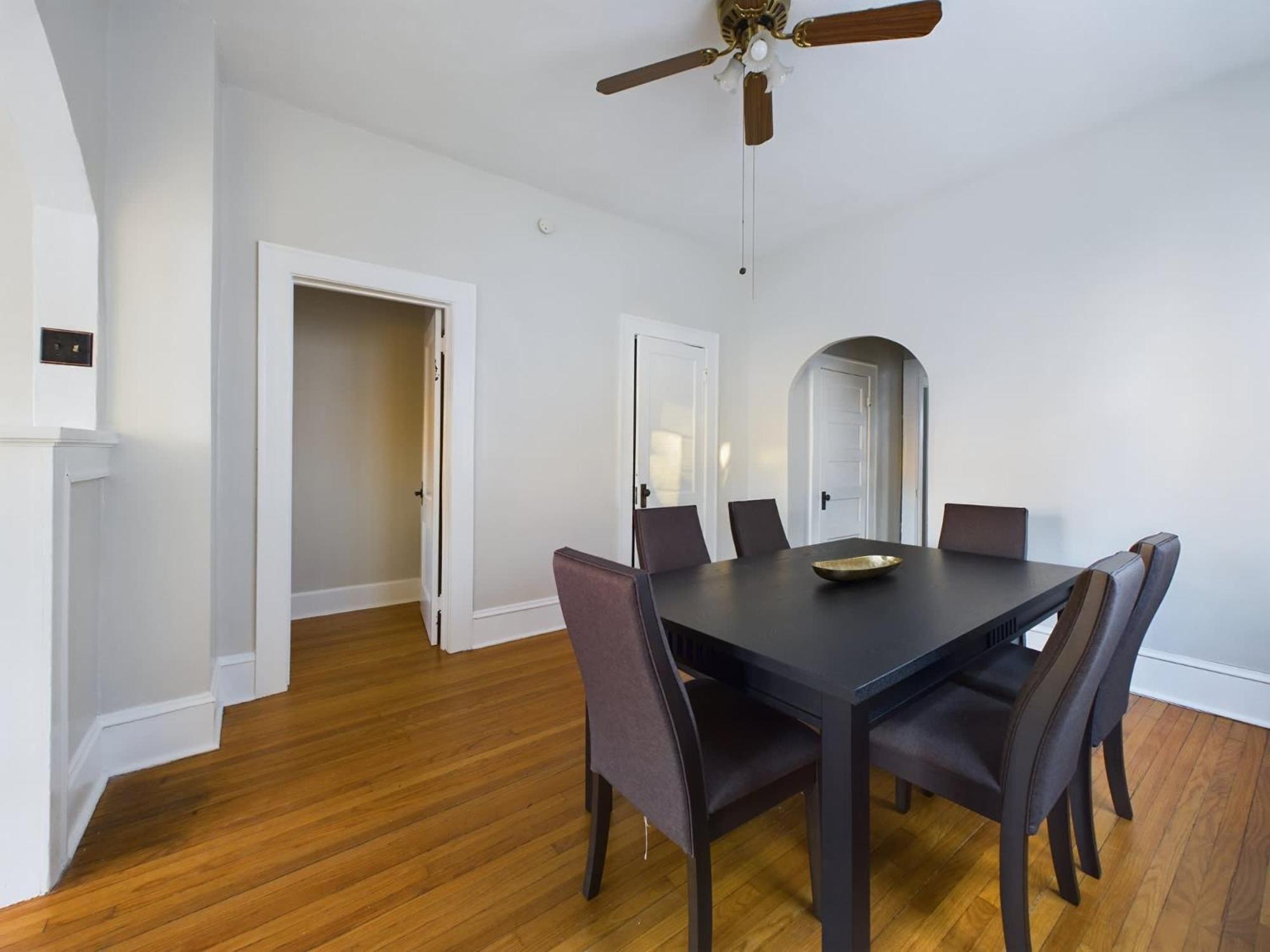 Old Broadway Glamour Apartment