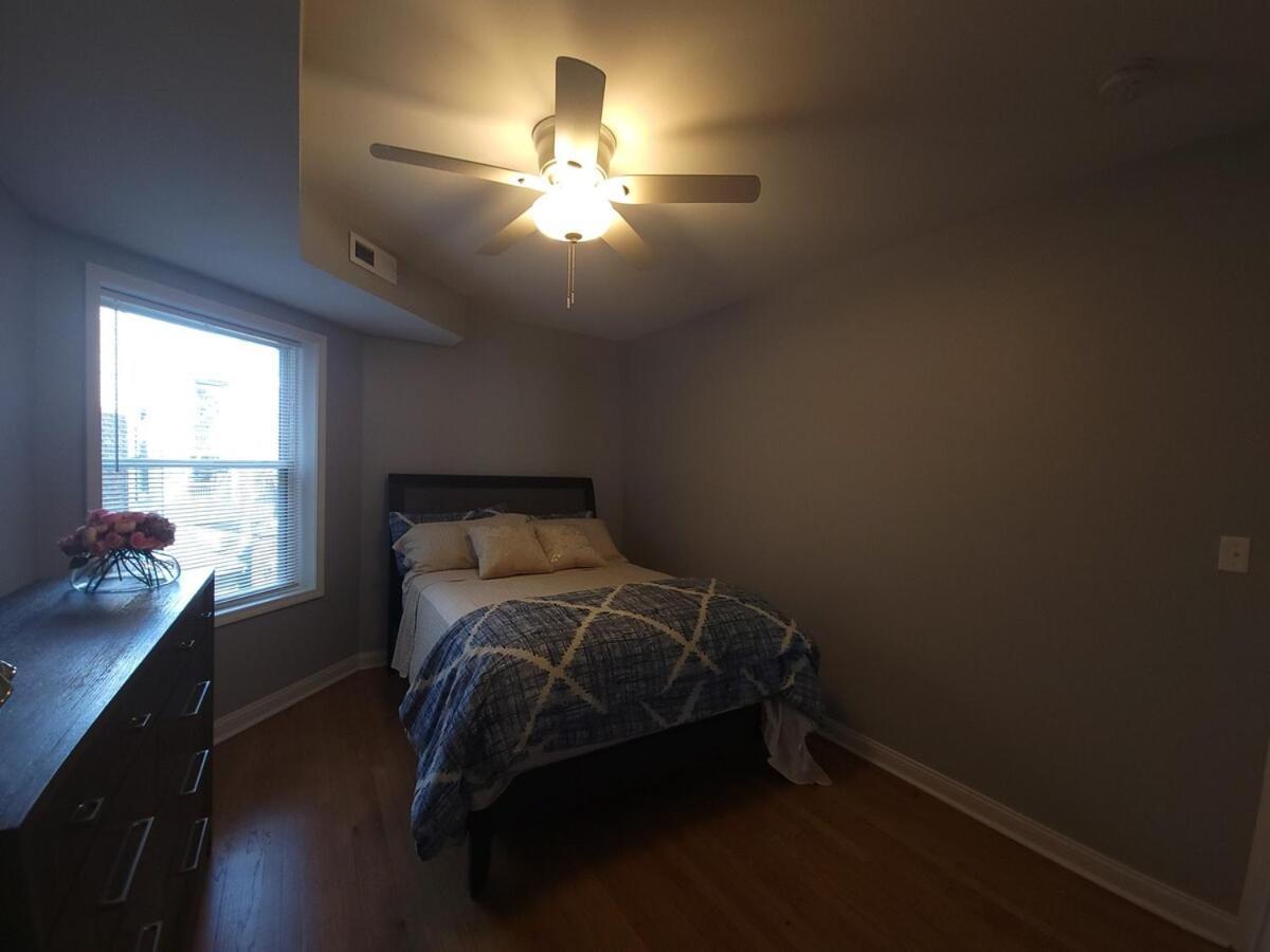 Beautiful Big 3 Bedroom Quiet Near Downtown *