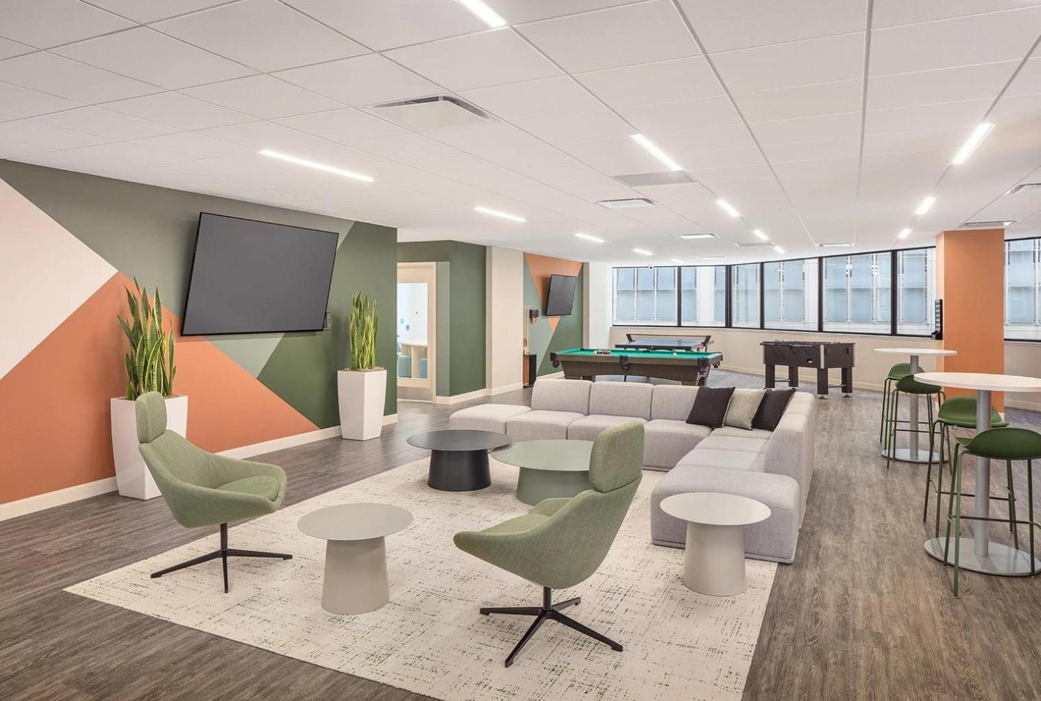 Streeterville W Pool Gym Nr Navy Pier Chi-786