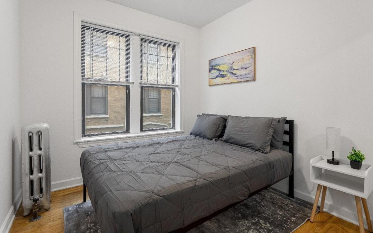Modern 3br Retreat Hyde Park Comfort & Style Apartment *