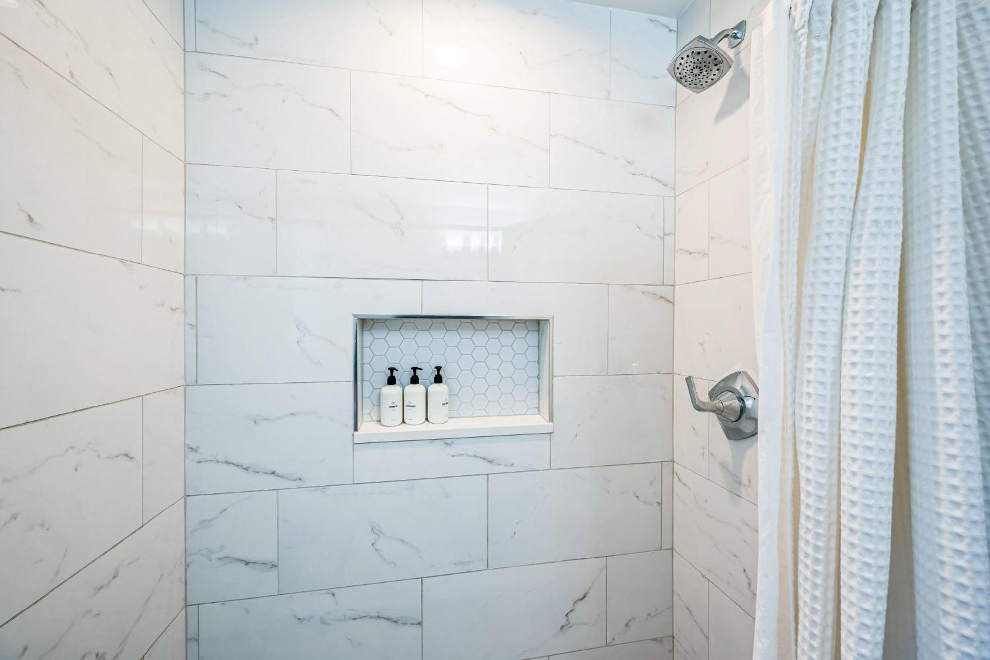 Charming Belmont Heights Oasis Holiday home Chicago