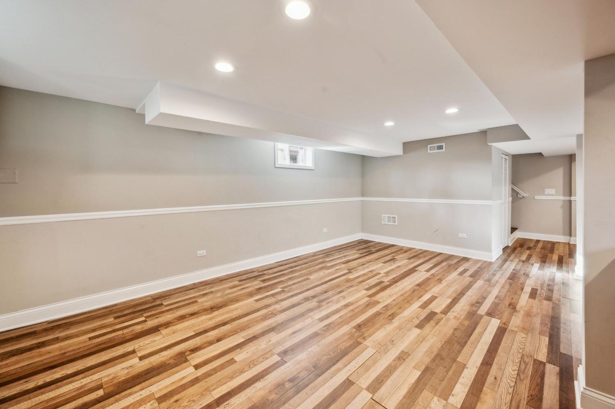 Charming Belmont Heights Oasis * Chicago