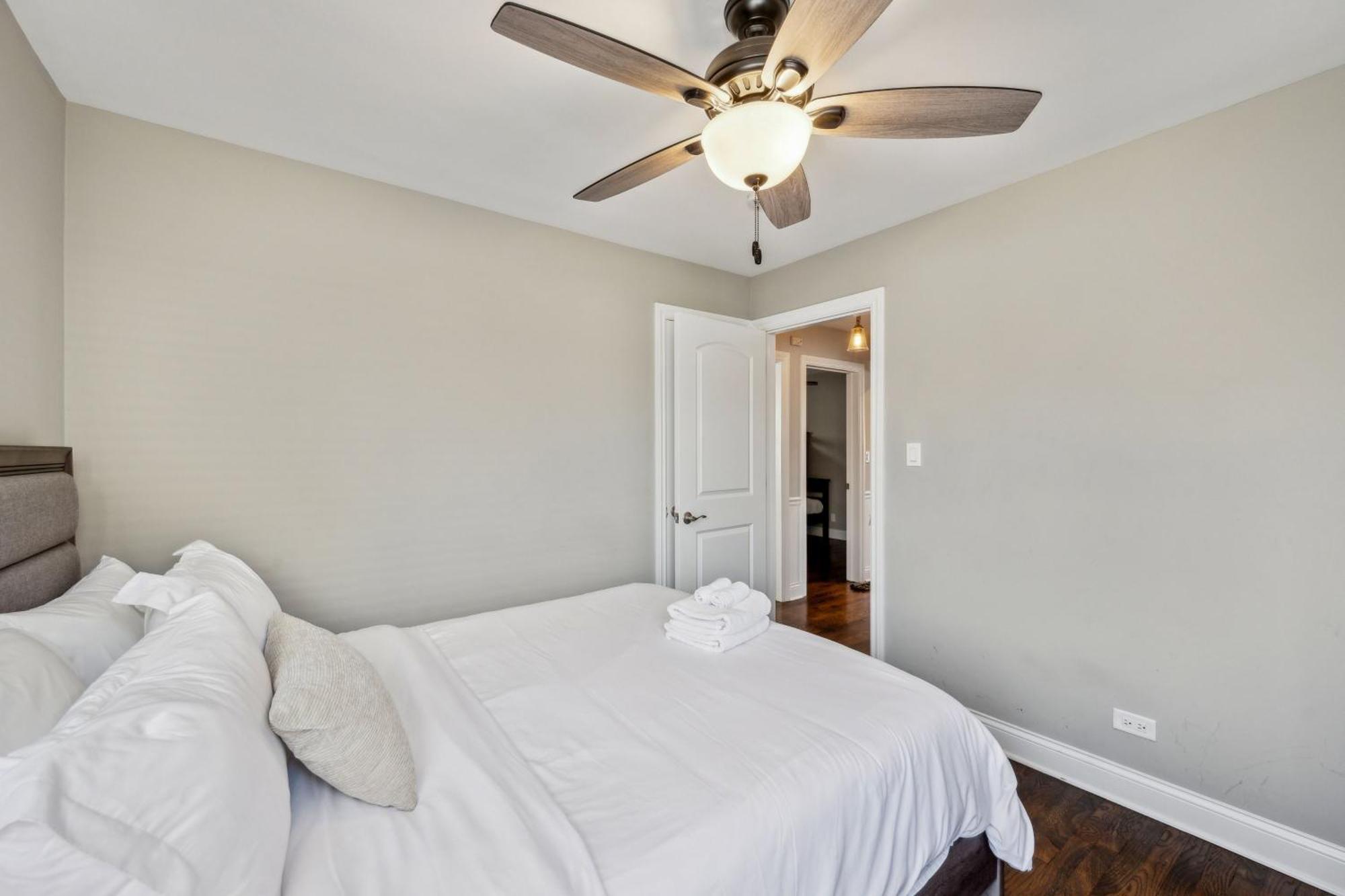 Holiday home Charming Belmont Heights Oasis *