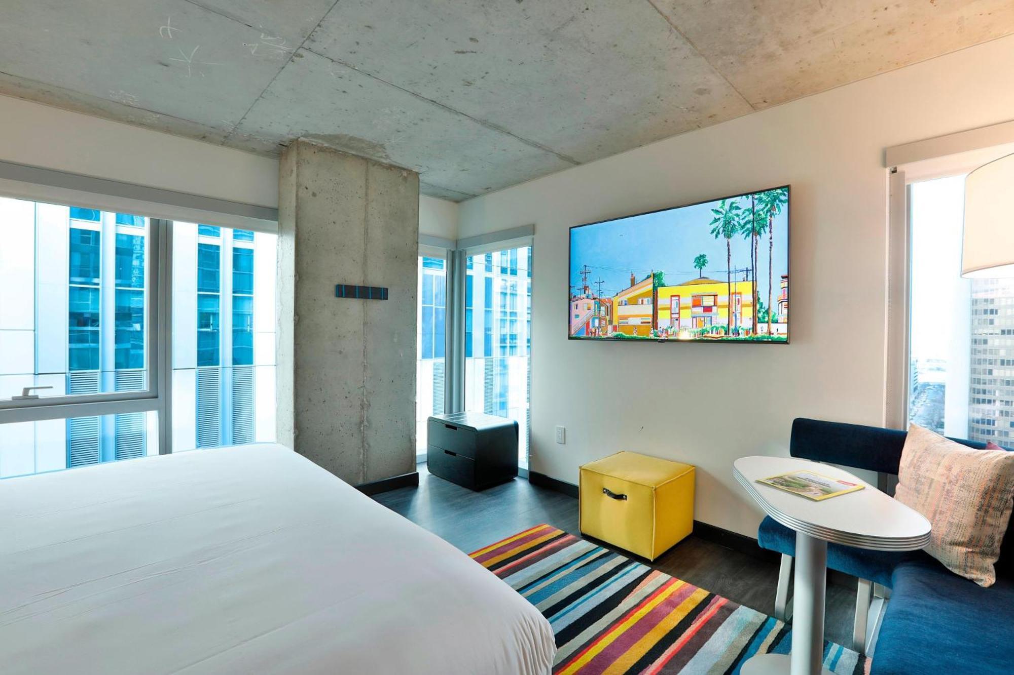 Aloft Mag Mile Hotel Chicago