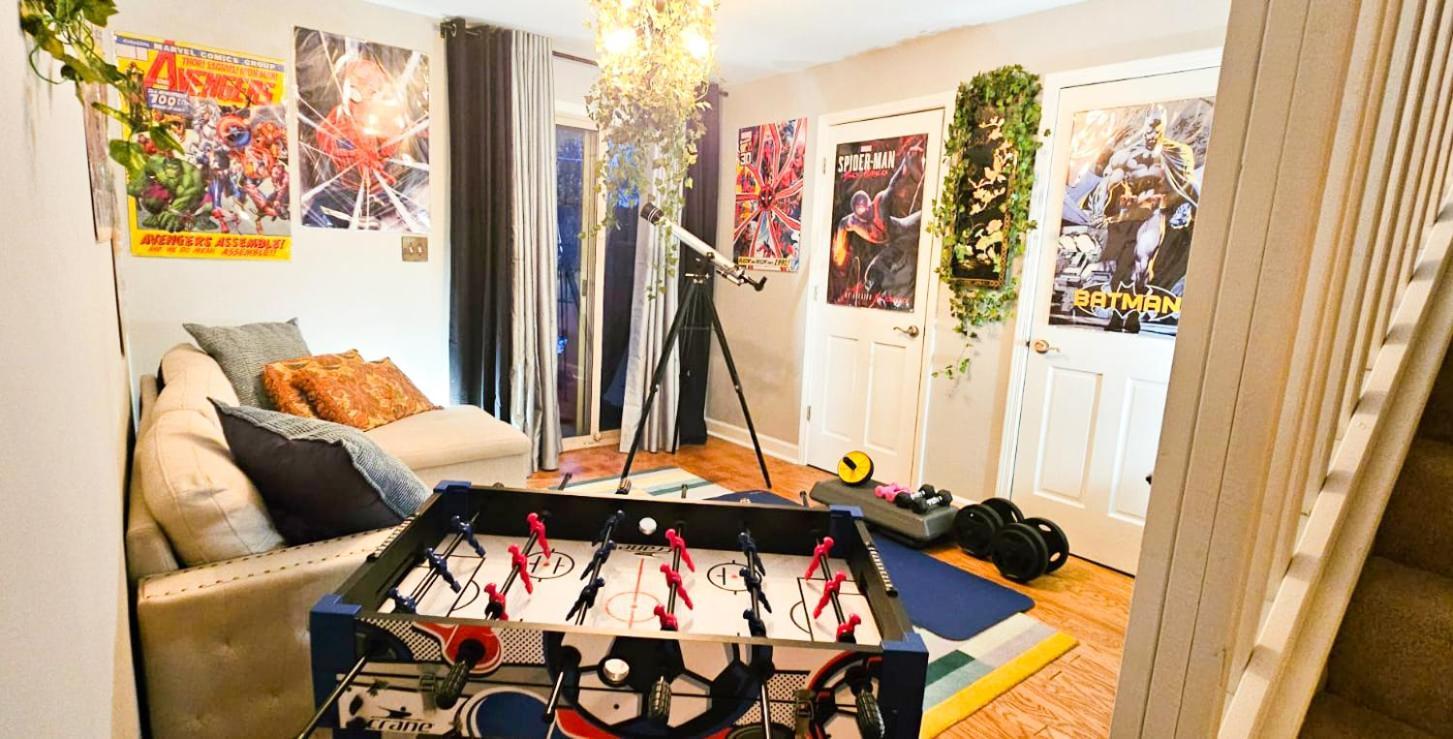 Art Downtown Fulton Market Entire 3 Bedroom Sleep10 Private Garage Roof Ev Tesla Holiday home Chicago
