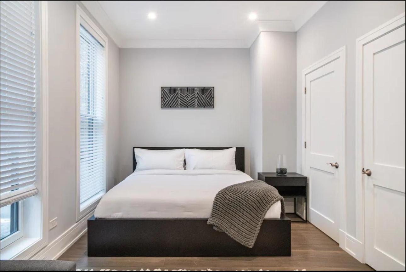 Apartment Gold Coast Pristine In Patio Free Parking Chicago