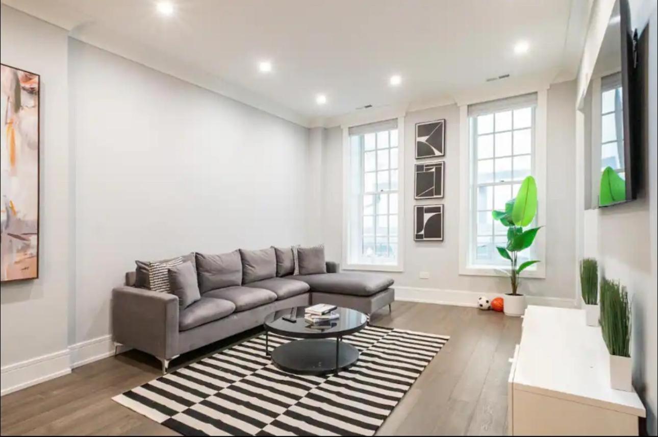 Gold Coast Pristine In Patio Free Parking * Chicago