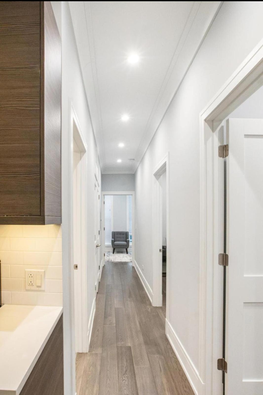 Apartment Gold Coast Pristine In Patio Free Parking Chicago