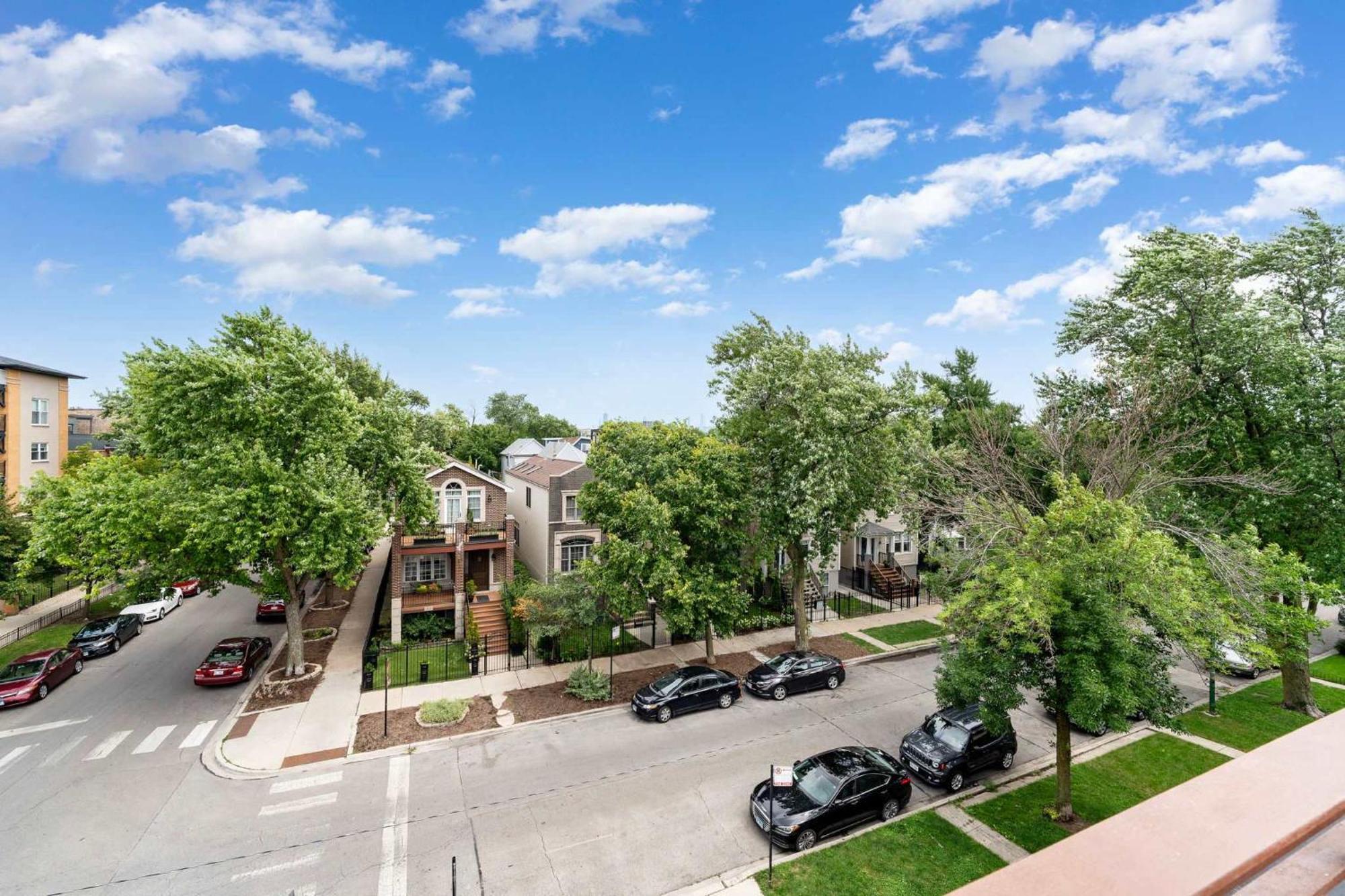 5br 5ba Architectural Estate-theatre Gym Rooftop *