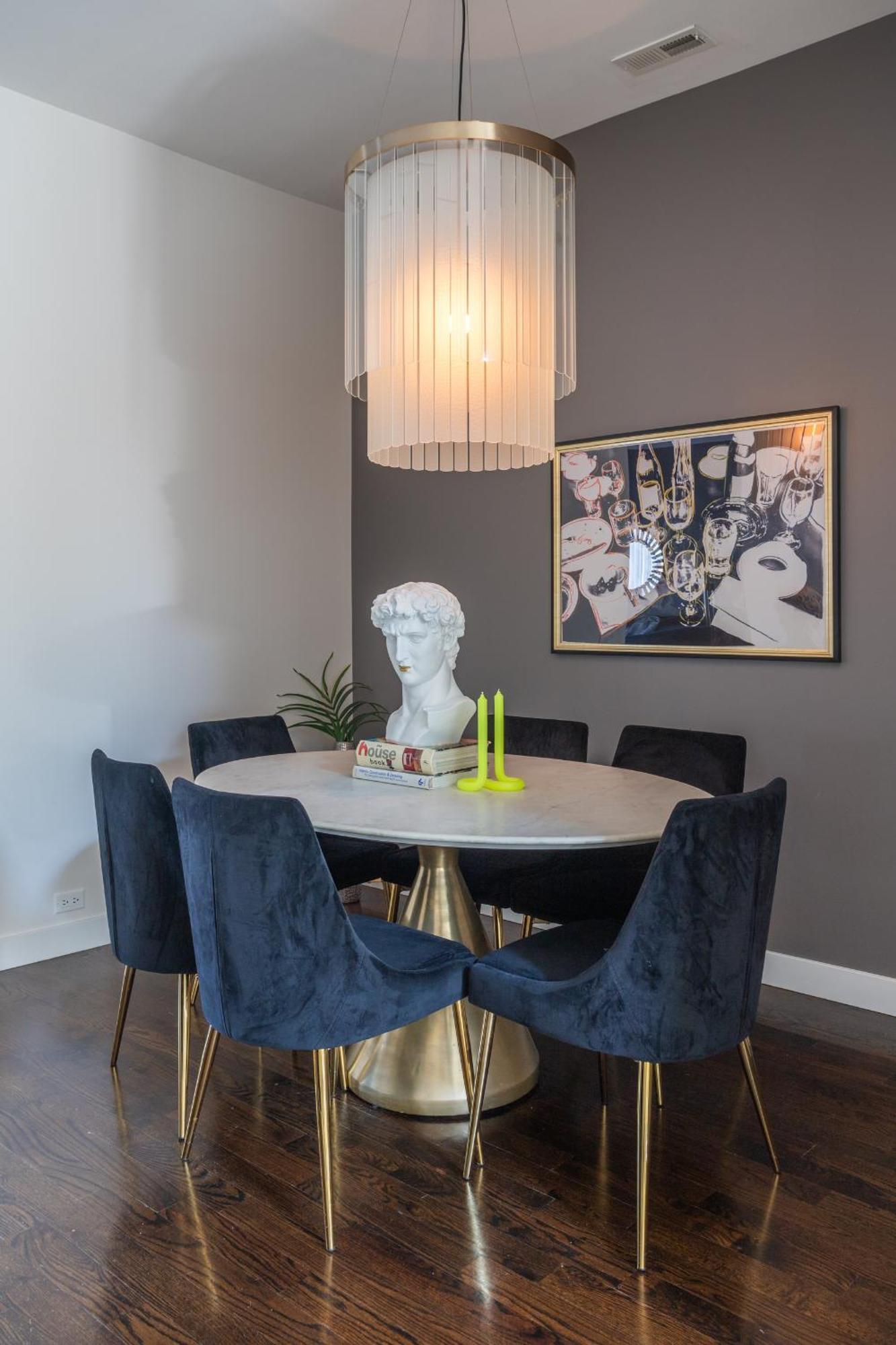 Apartment Duplex 3 Bed 2 Bat Steps From Lincoln Square *