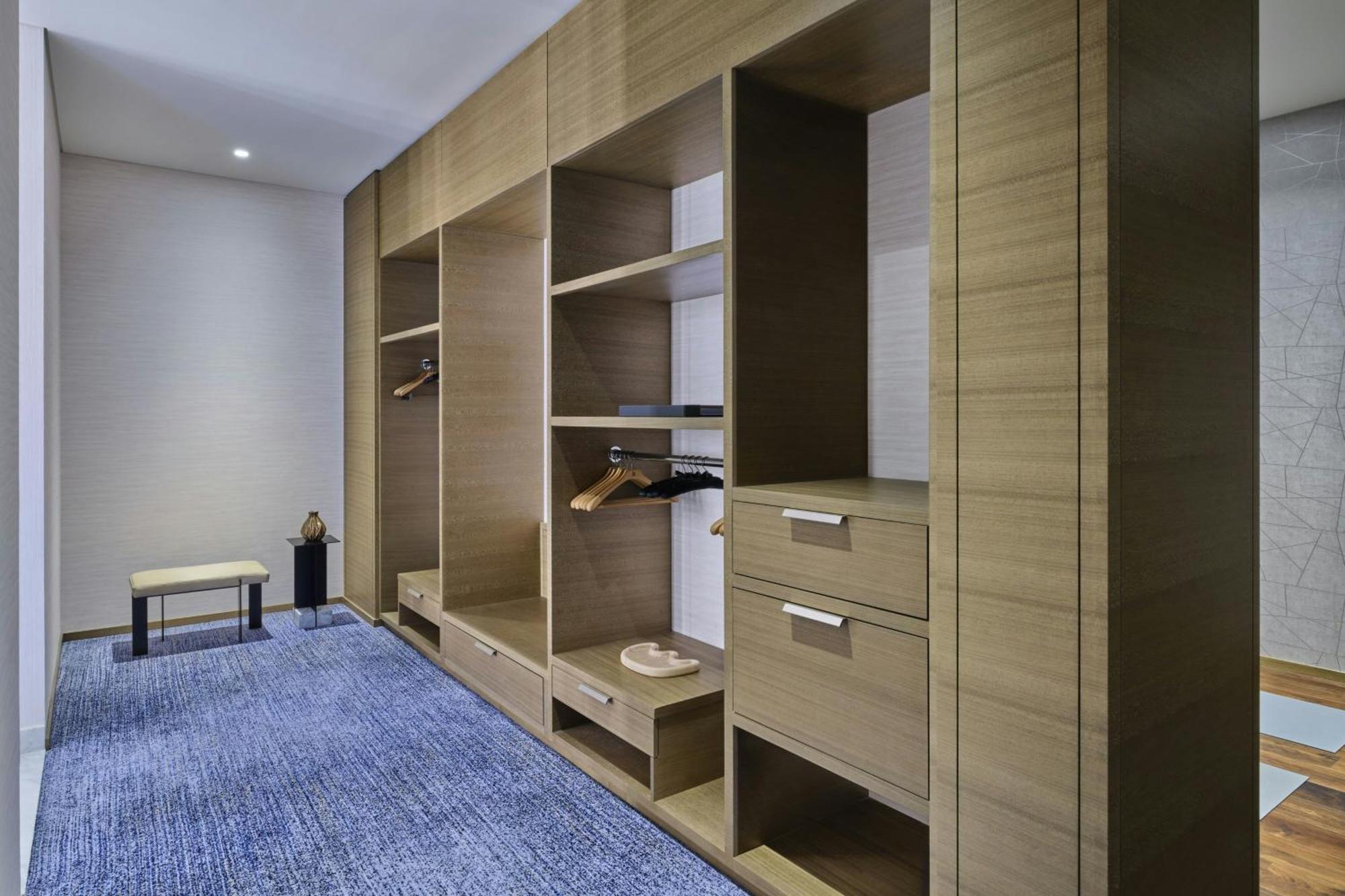 The St. Regis 5*