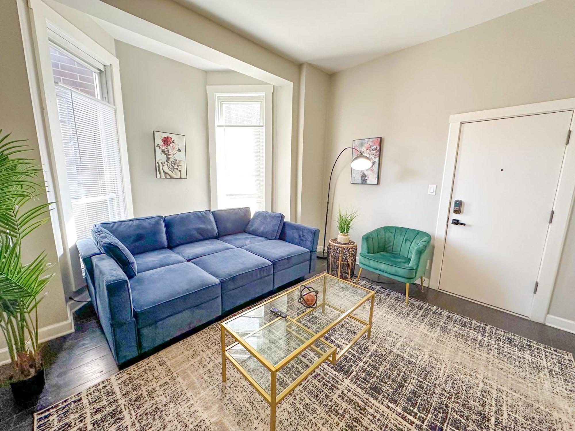 The Secret West Loop Oasis For Up To 4 Guests Apartment *