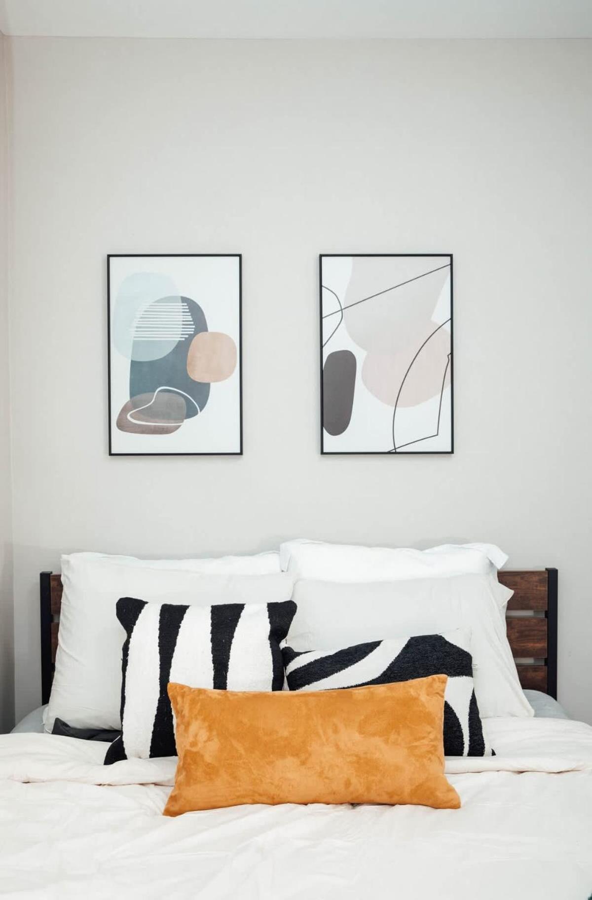 Modern & Spacious In Historic Bronzeville Apartment Chicago