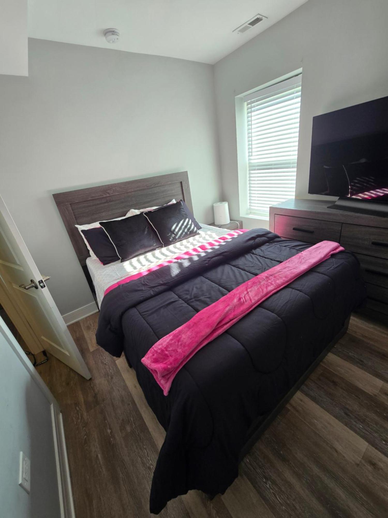 Apartment Cozy & Near Downtown & Hyde Park