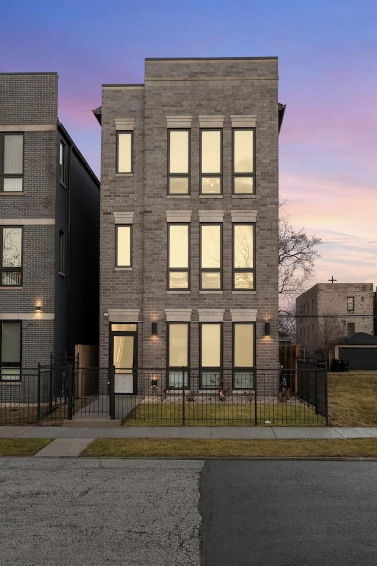 Modern 3br Near Dt Chi Apartment Chicago