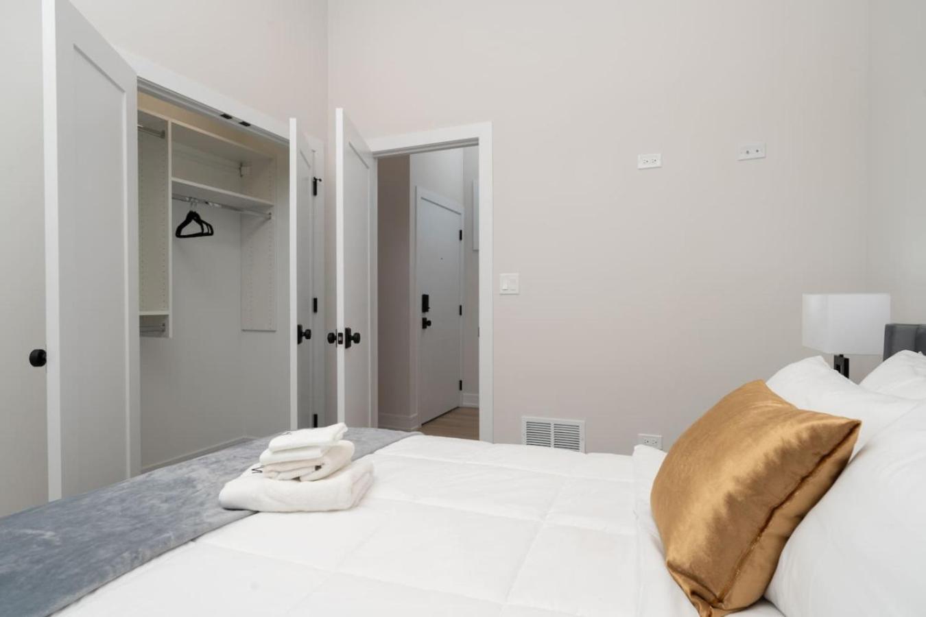 Modern 3br Near Dt Chi * Chicago
