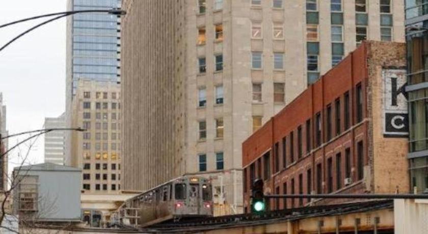 Hotel Found River North 3*