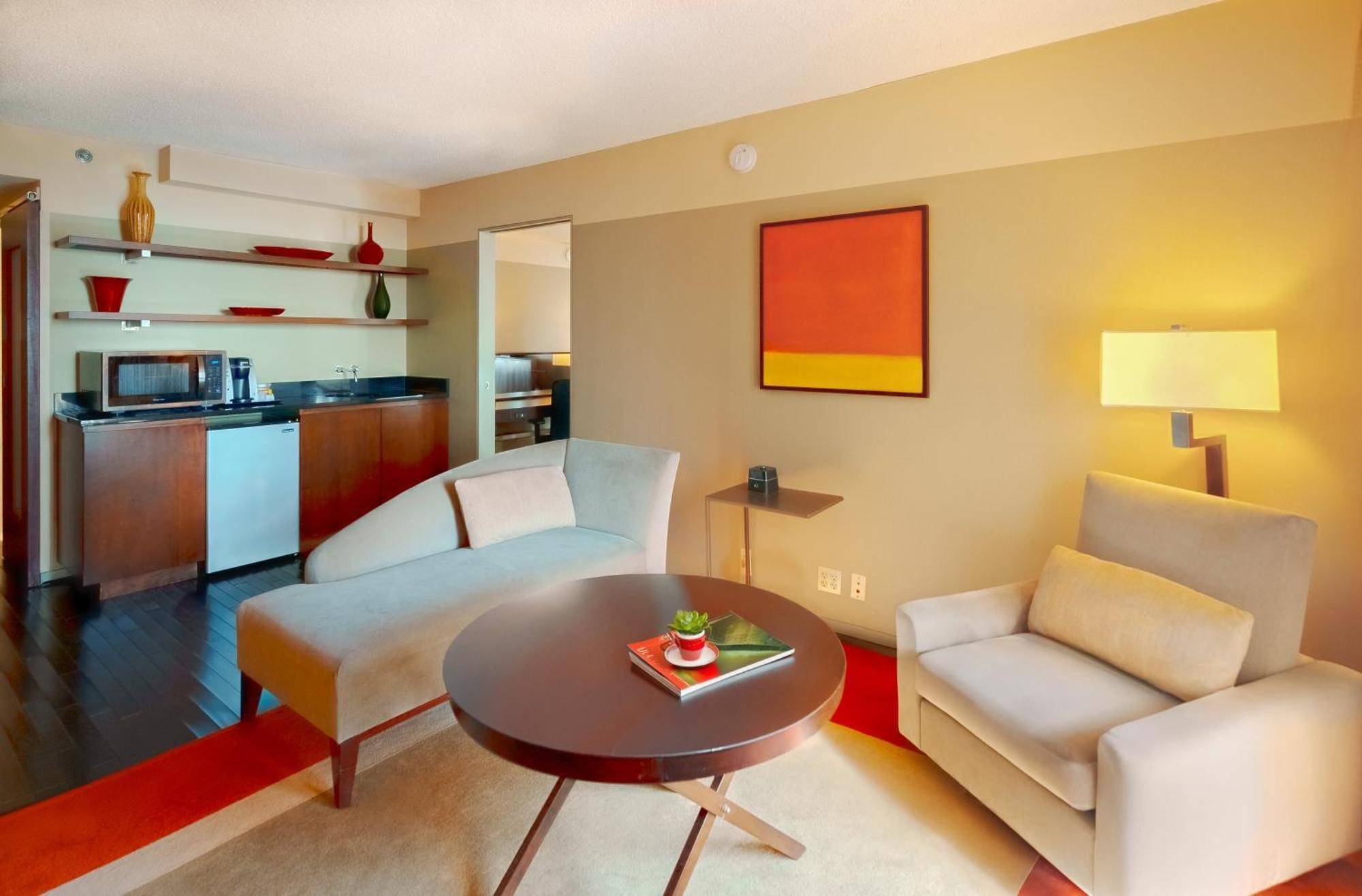 Hotel Crowne Plaza - West Loop By Ihg