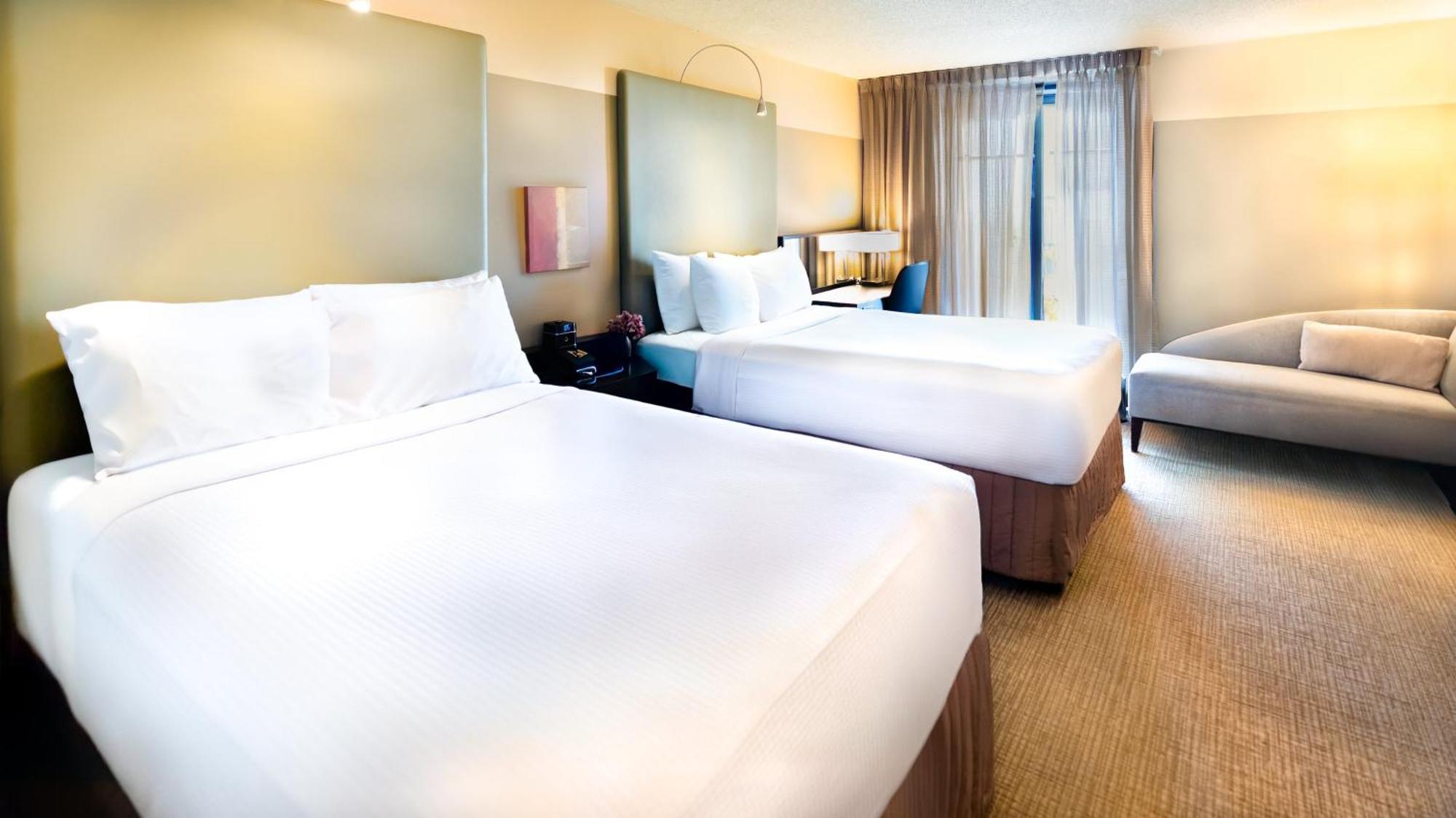 Crowne Plaza - West Loop By Ihg Hotel 3*