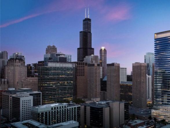 Art Downtown Fulton Market Entire 3 Bedroom Sleep10 Private Garage Roof Ev Tesla * Chicago