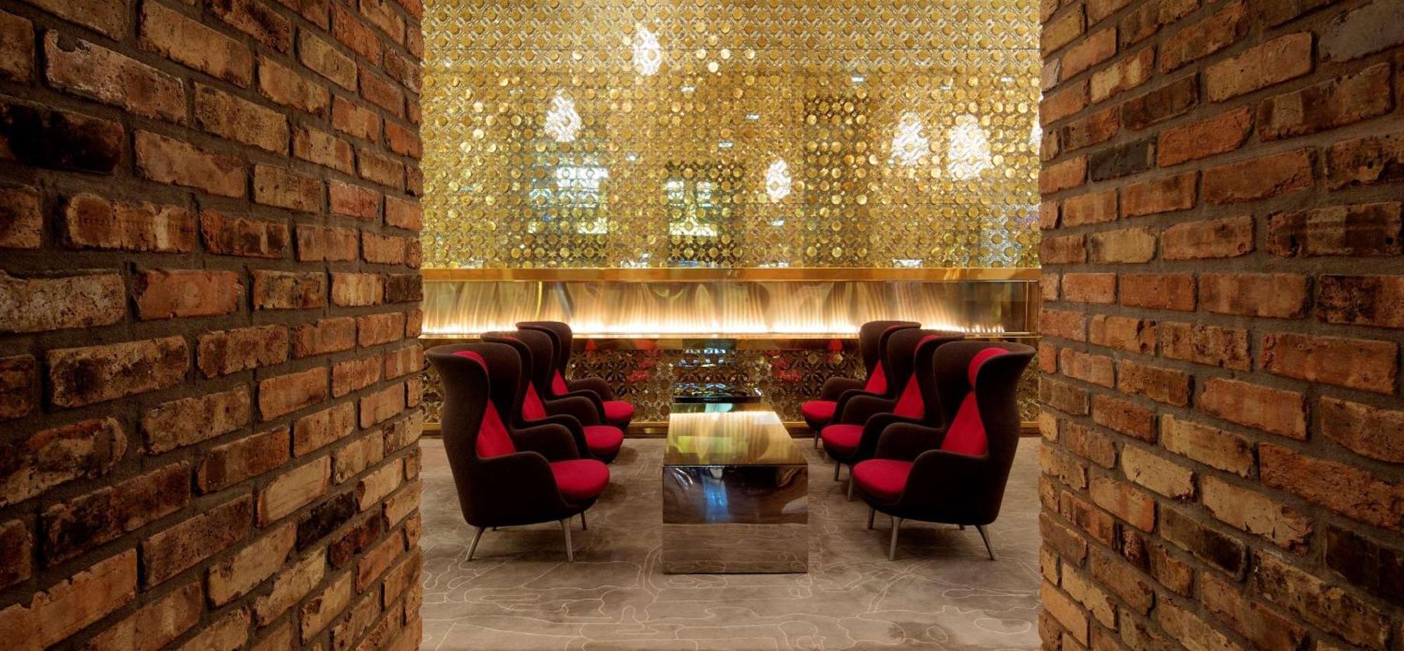 Radisson Blu Aqua Hotel, Hotel 4*