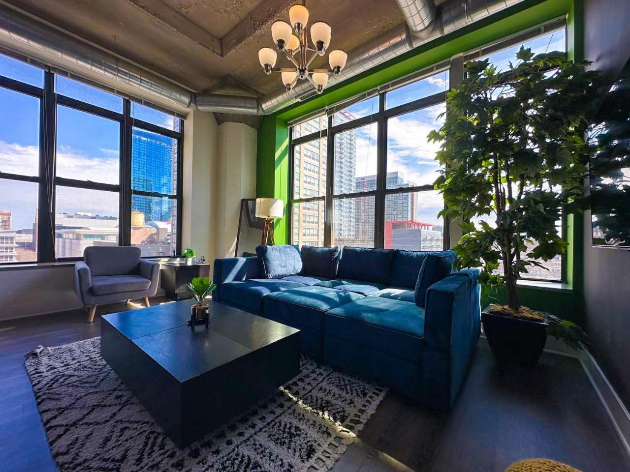 Apartment Mccormick 2br/2ba Family Unit For Up To 6 Guests With Optional Parking & Gym Access Chicago